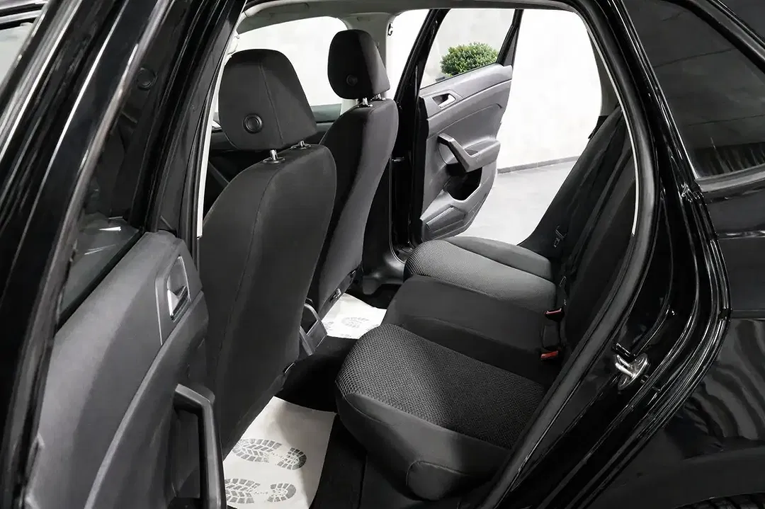Volkswagen Polo - Thumbnail 7