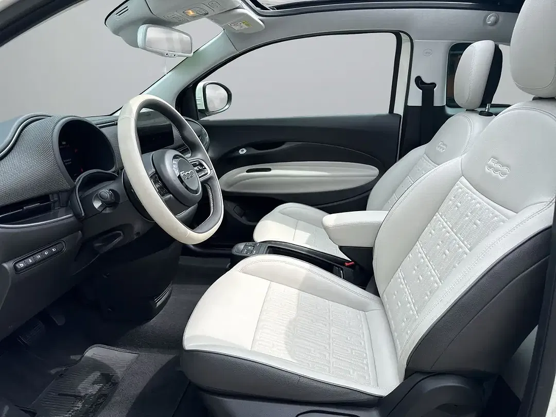 Fiat 500e - Thumbnail 9