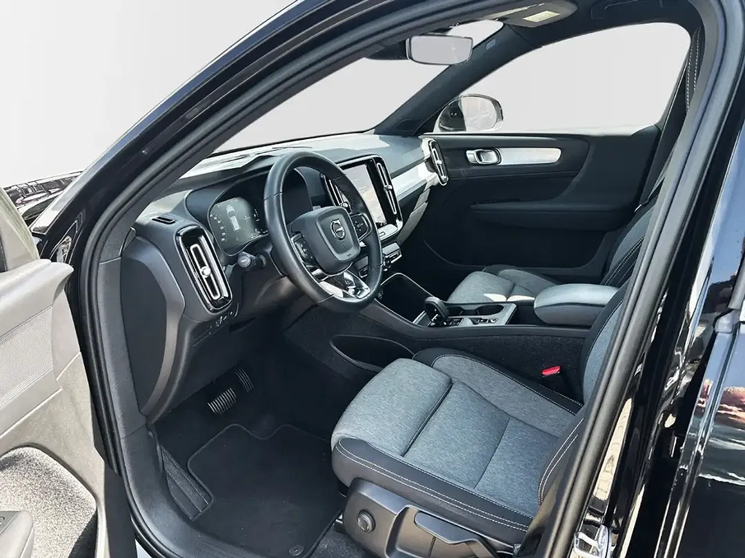 Volvo XC40 - Thumbnail 10