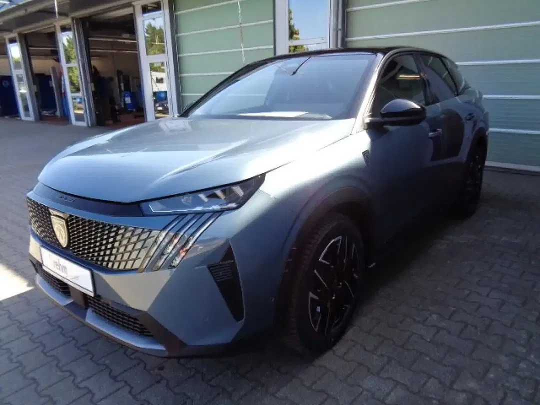 Peugeot 3008 - Thumbnail 1