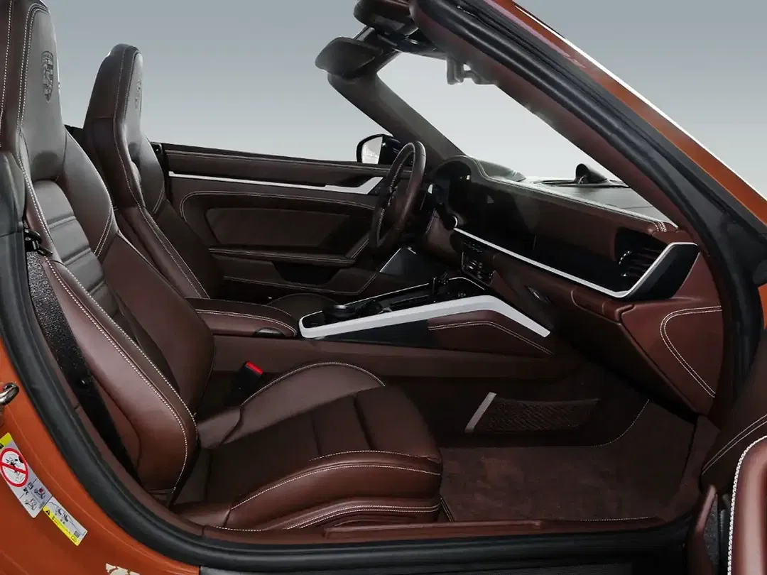 Porsche 911 - Thumbnail 10