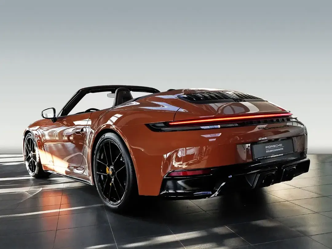 Porsche 911 - Thumbnail 3