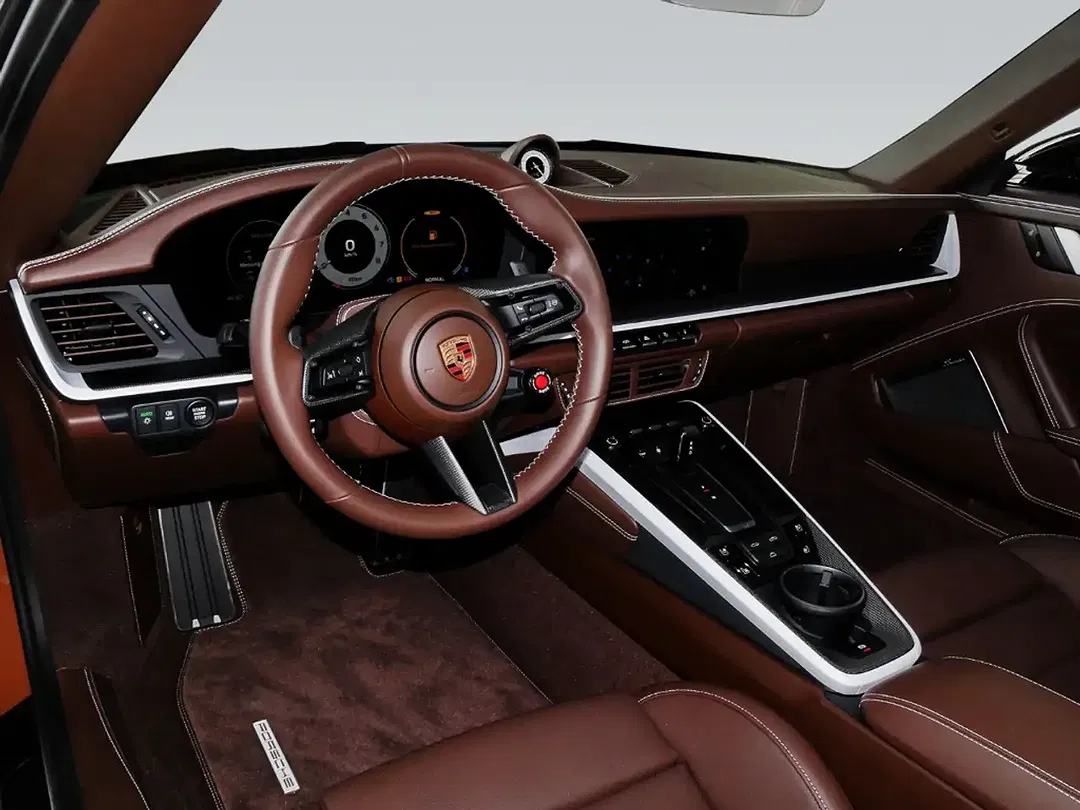 Porsche 911 - Thumbnail 4