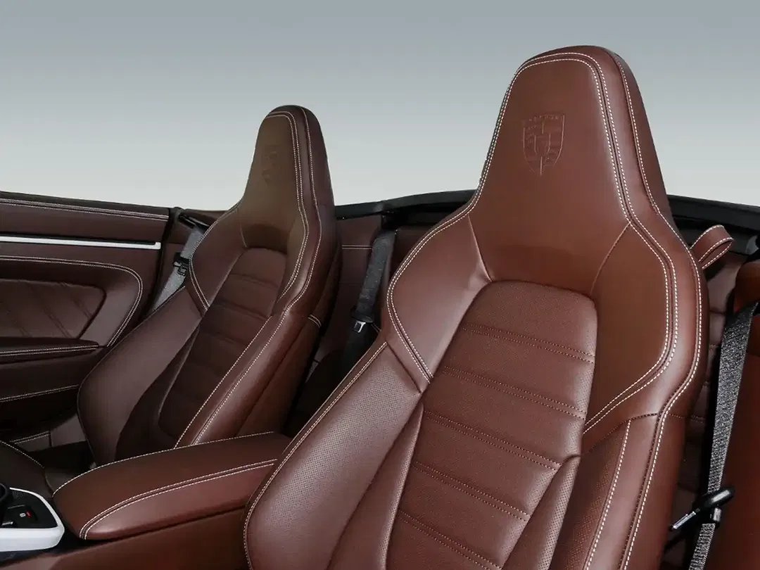 Porsche 911 - Thumbnail 5