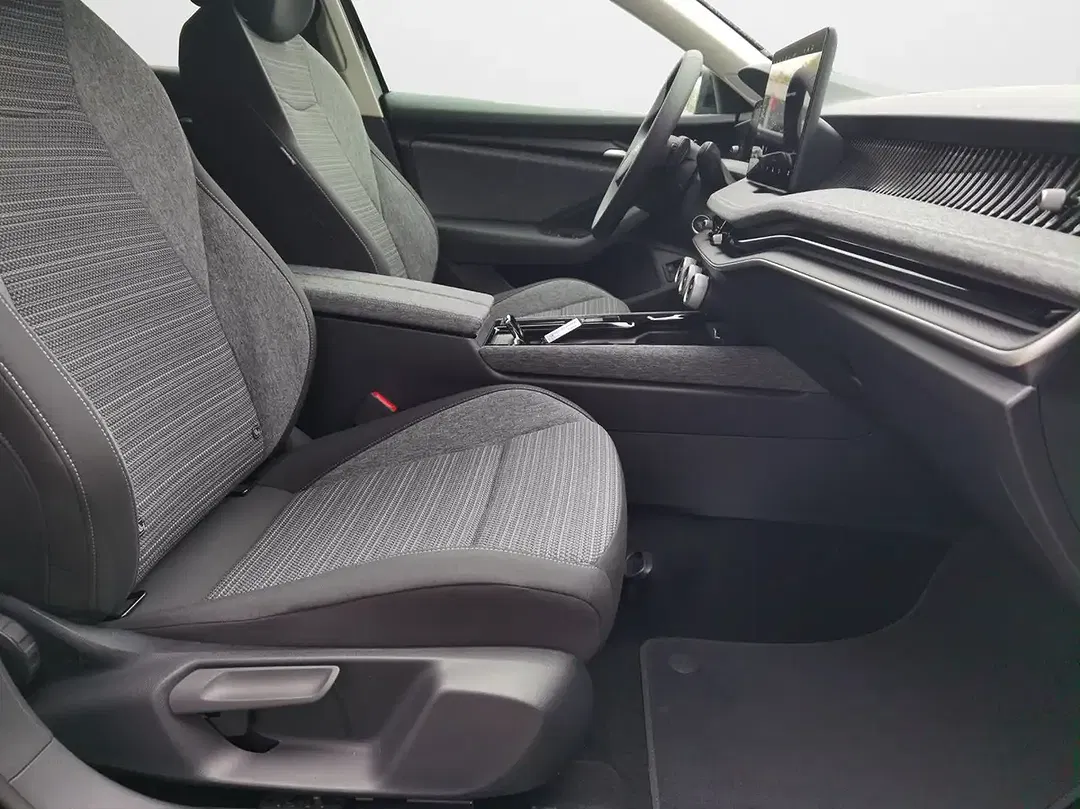 Skoda Superb - Thumbnail 12