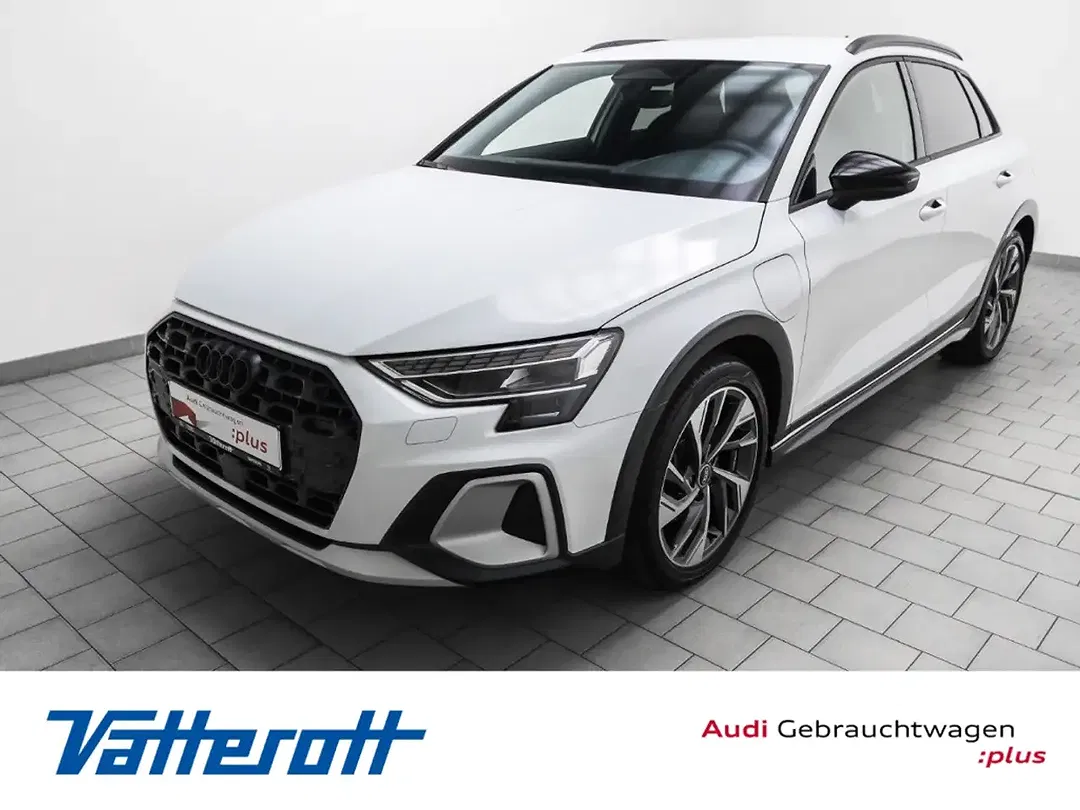 Audi A3 - Thumbnail 1