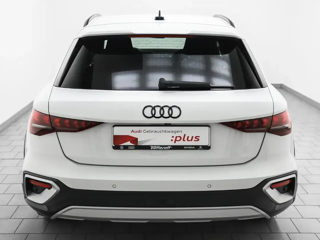 Audi A3 - Thumbnail 3