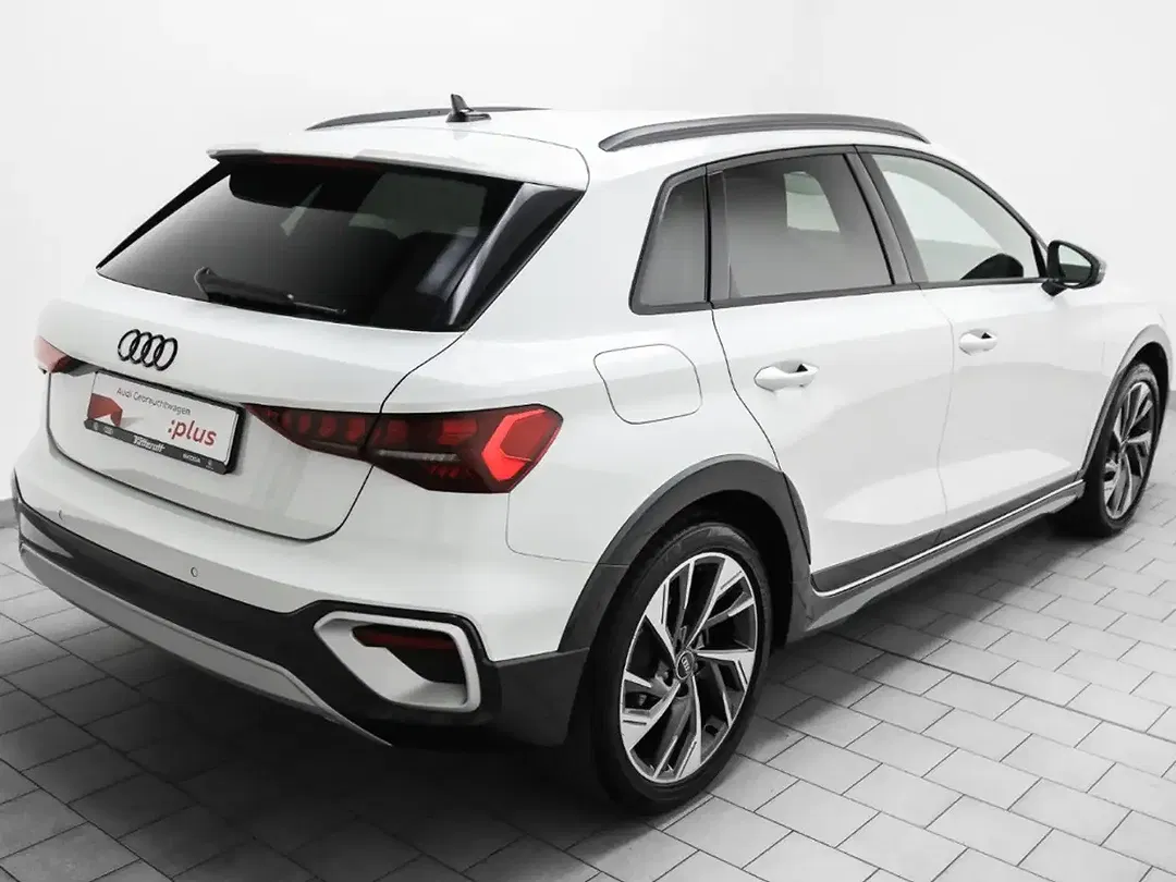 Audi A3 - Thumbnail 4