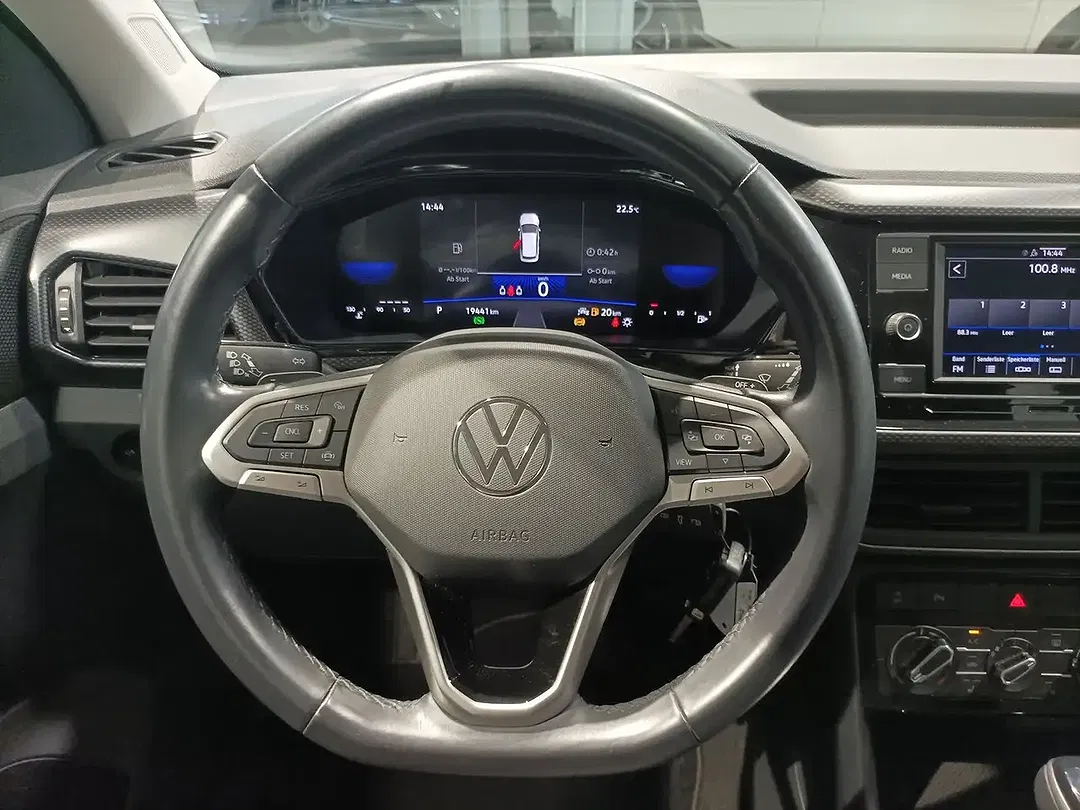 Volkswagen T-Cross - Thumbnail 10