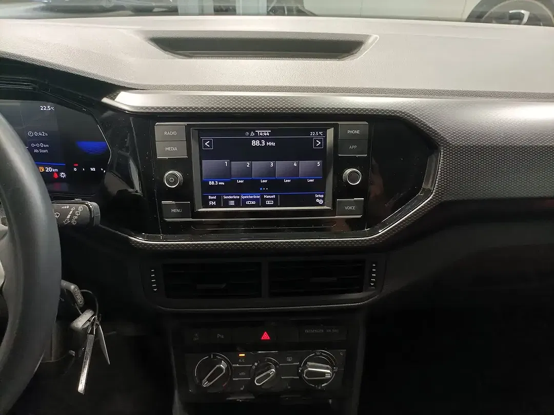 Volkswagen T-Cross - Thumbnail 12
