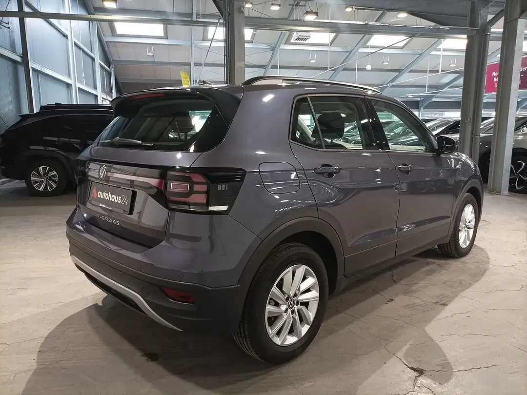 Volkswagen T-Cross - Thumbnail 5