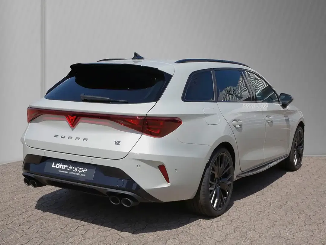 CUPRA Leon - Thumbnail 3