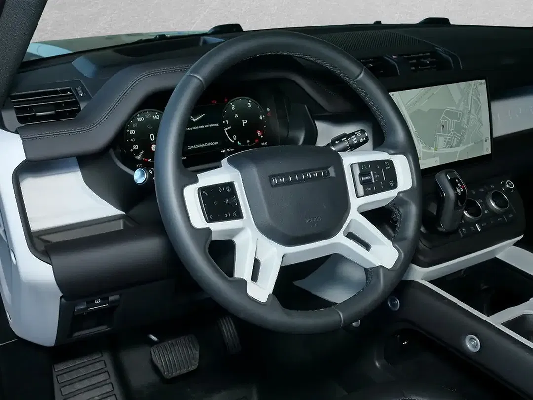 Land Rover Defender - Thumbnail 10