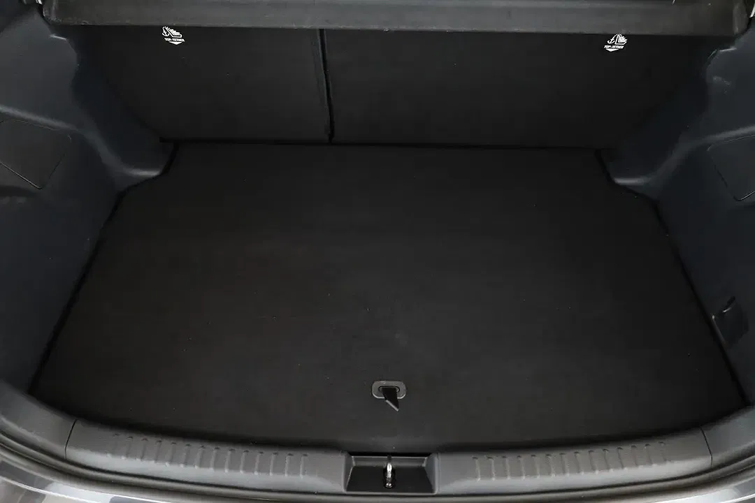 Toyota Yaris - Thumbnail 8