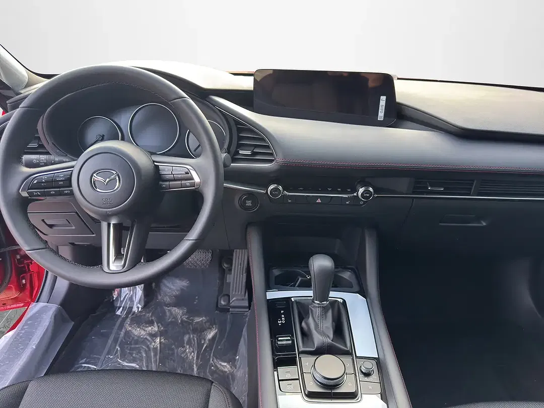 Mazda 3 - Thumbnail 11