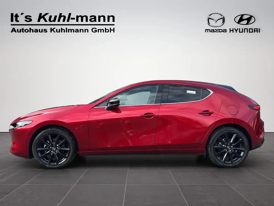 Mazda 3 - Thumbnail 3
