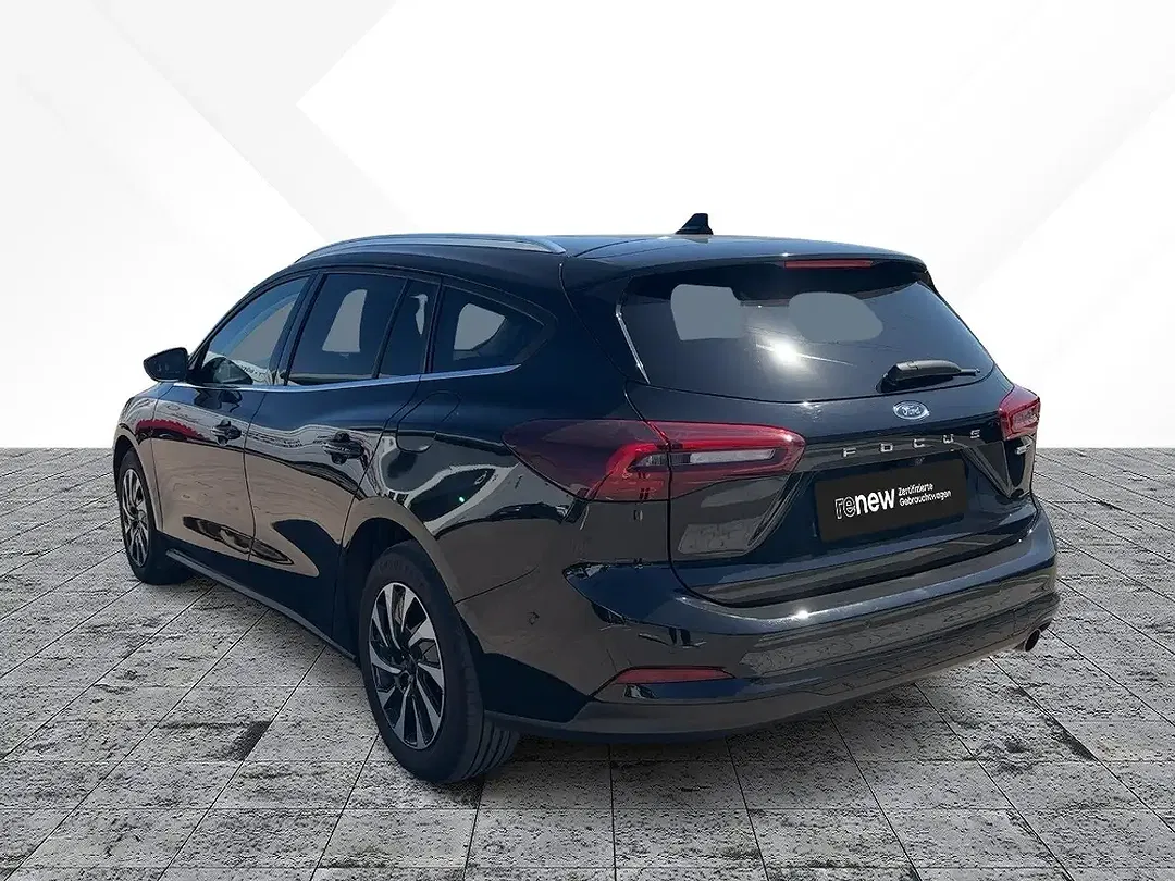 Ford Focus - Thumbnail 4
