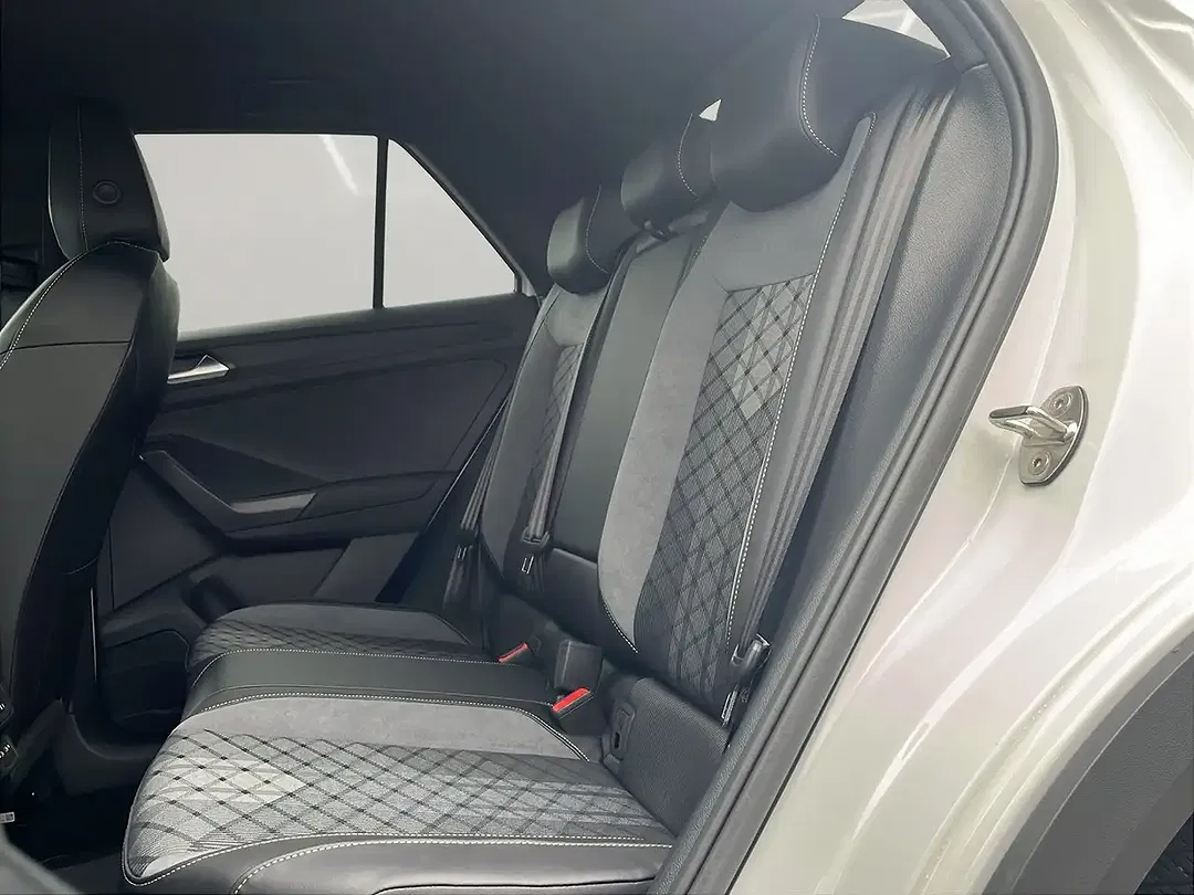 Volkswagen T-Roc - Thumbnail 10