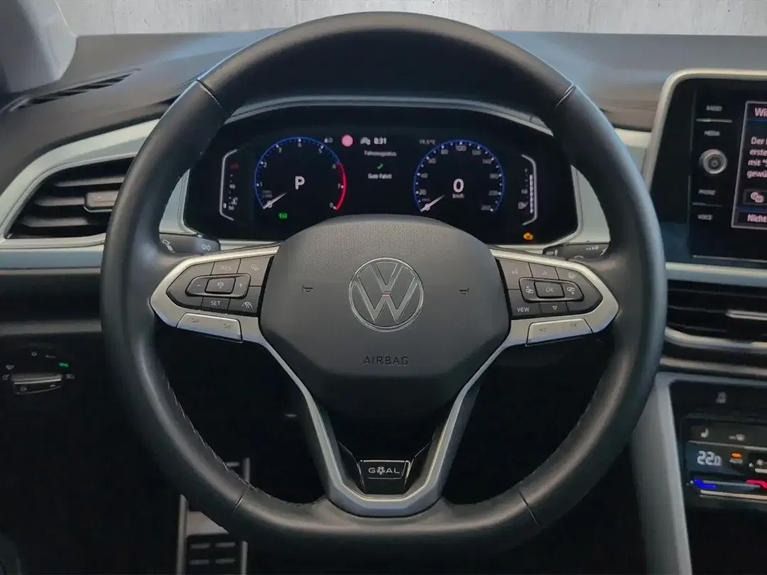 Volkswagen T-Roc - Thumbnail 10