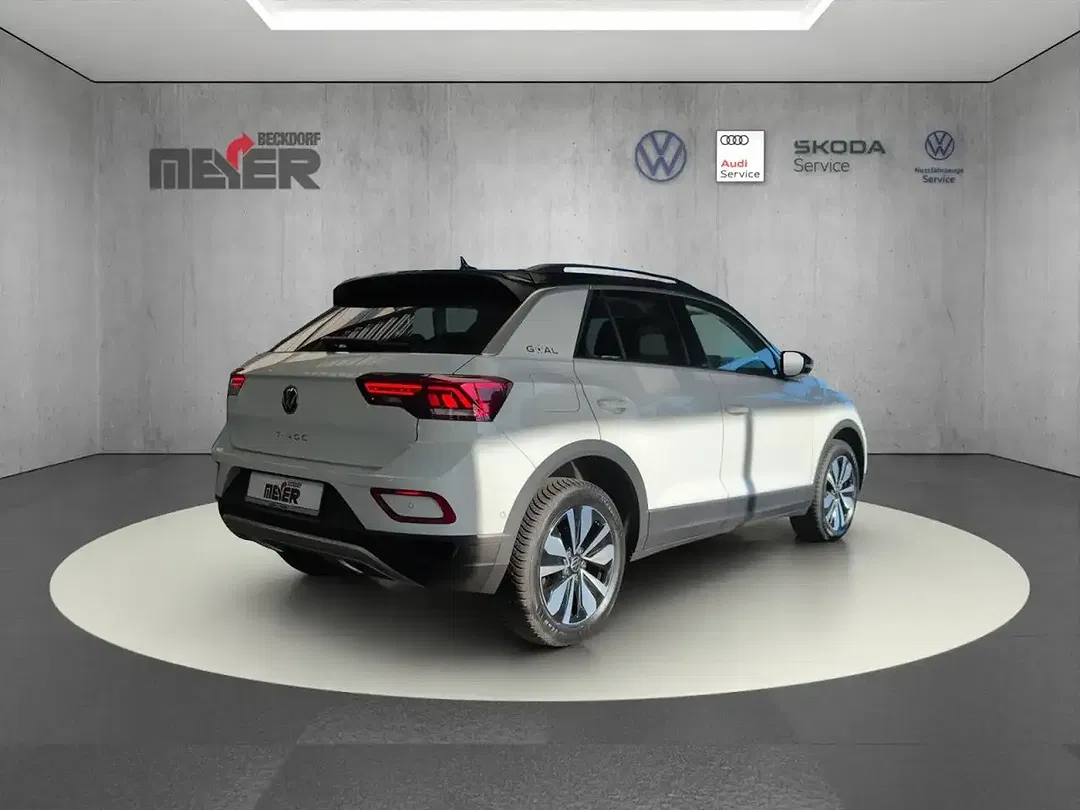 Volkswagen T-Roc - Thumbnail 6