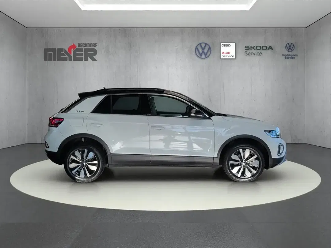 Volkswagen T-Roc - Thumbnail 7