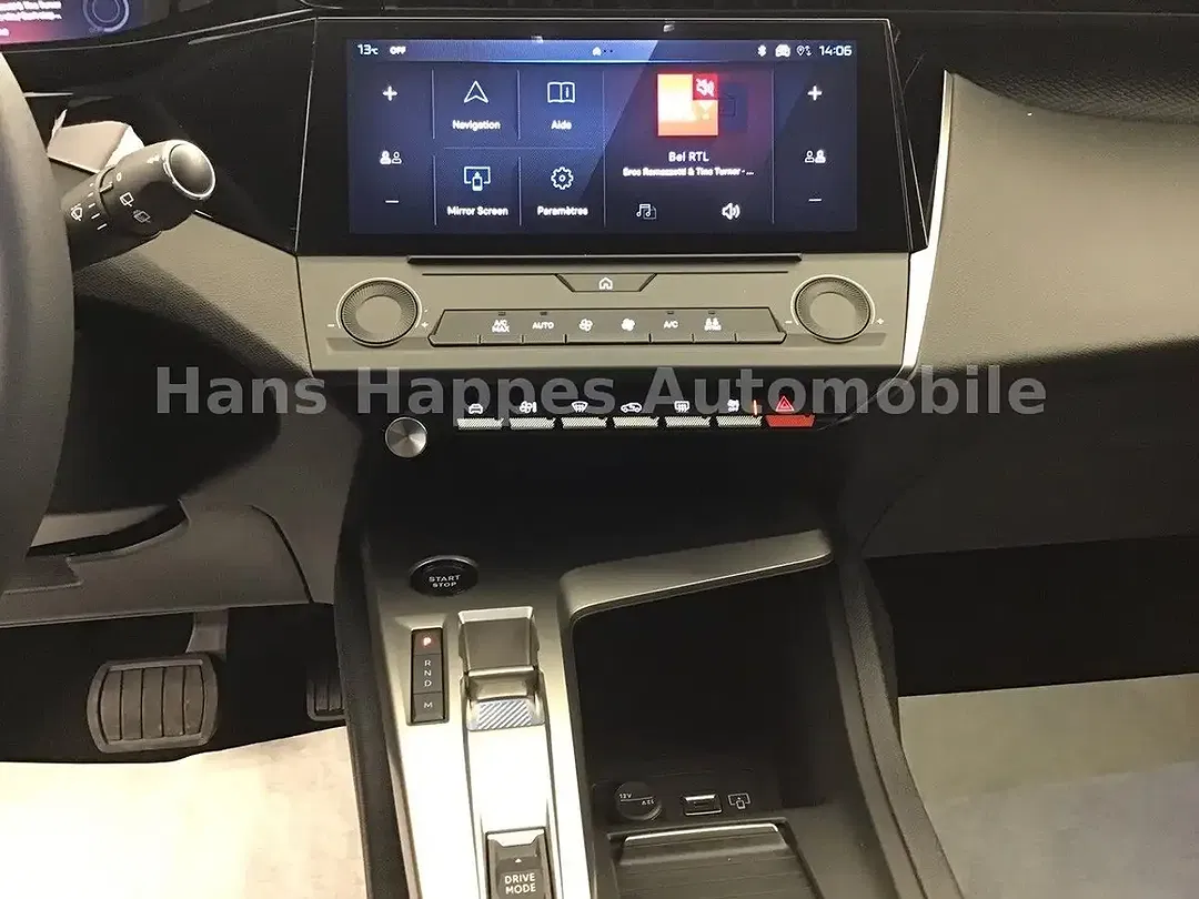 Peugeot 308 - Thumbnail 11