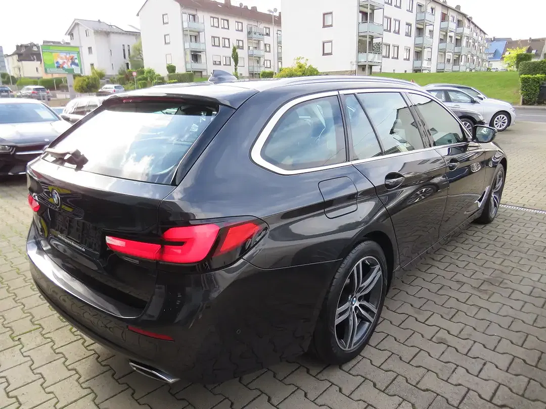 BMW 520 - Thumbnail 6