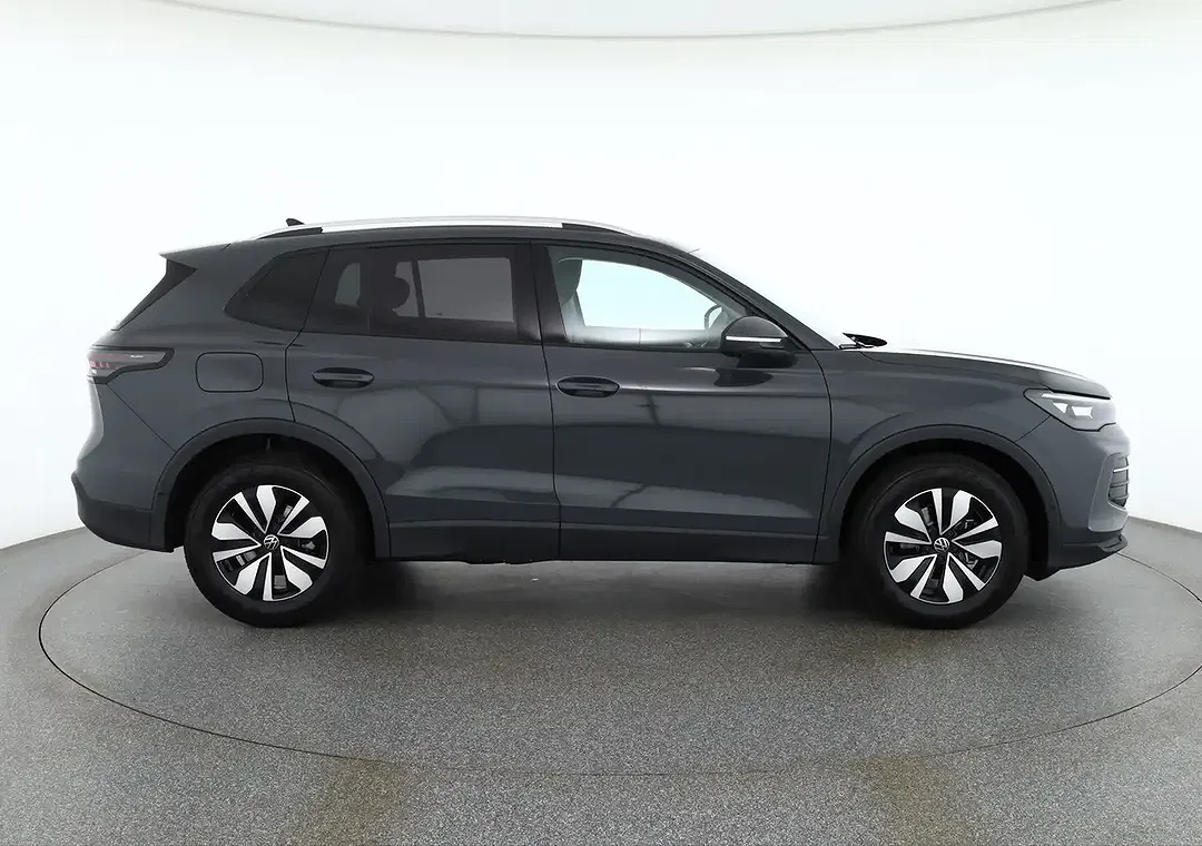Volkswagen Tiguan - Thumbnail 5