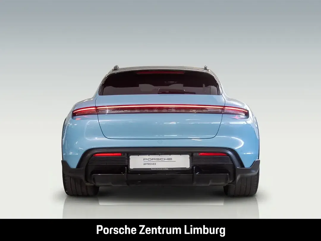 Porsche Taycan - Thumbnail 5