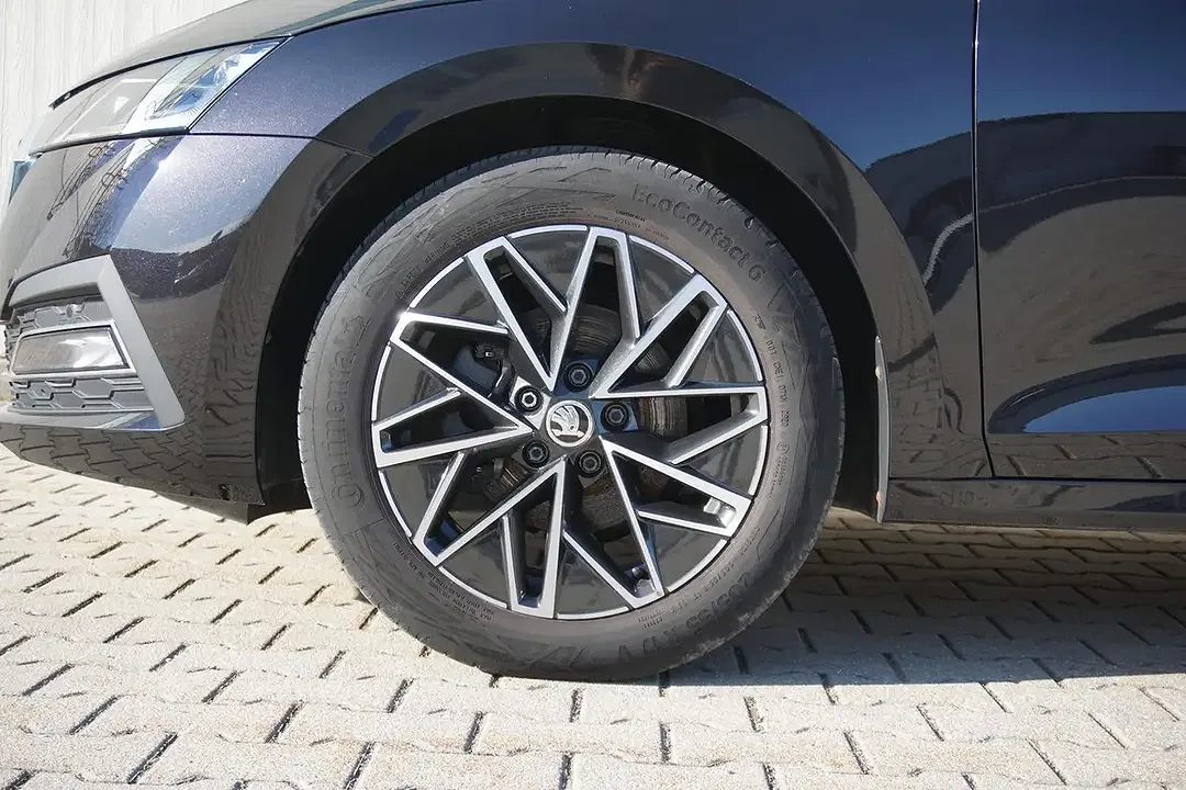 Skoda Octavia - Thumbnail 3