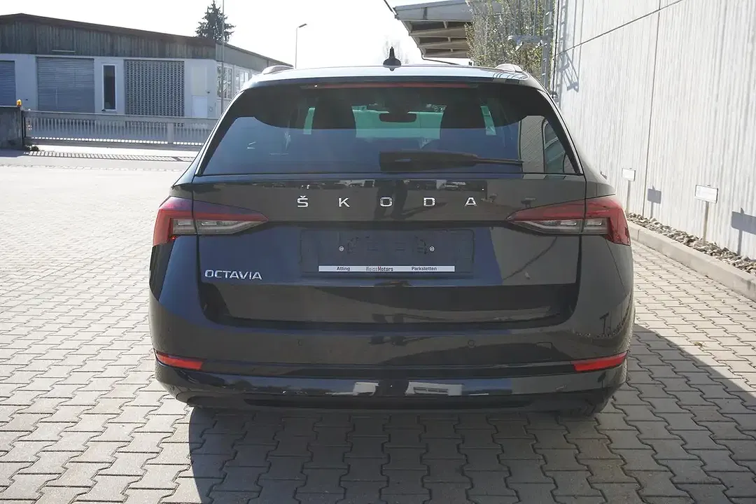 Skoda Octavia - Thumbnail 7