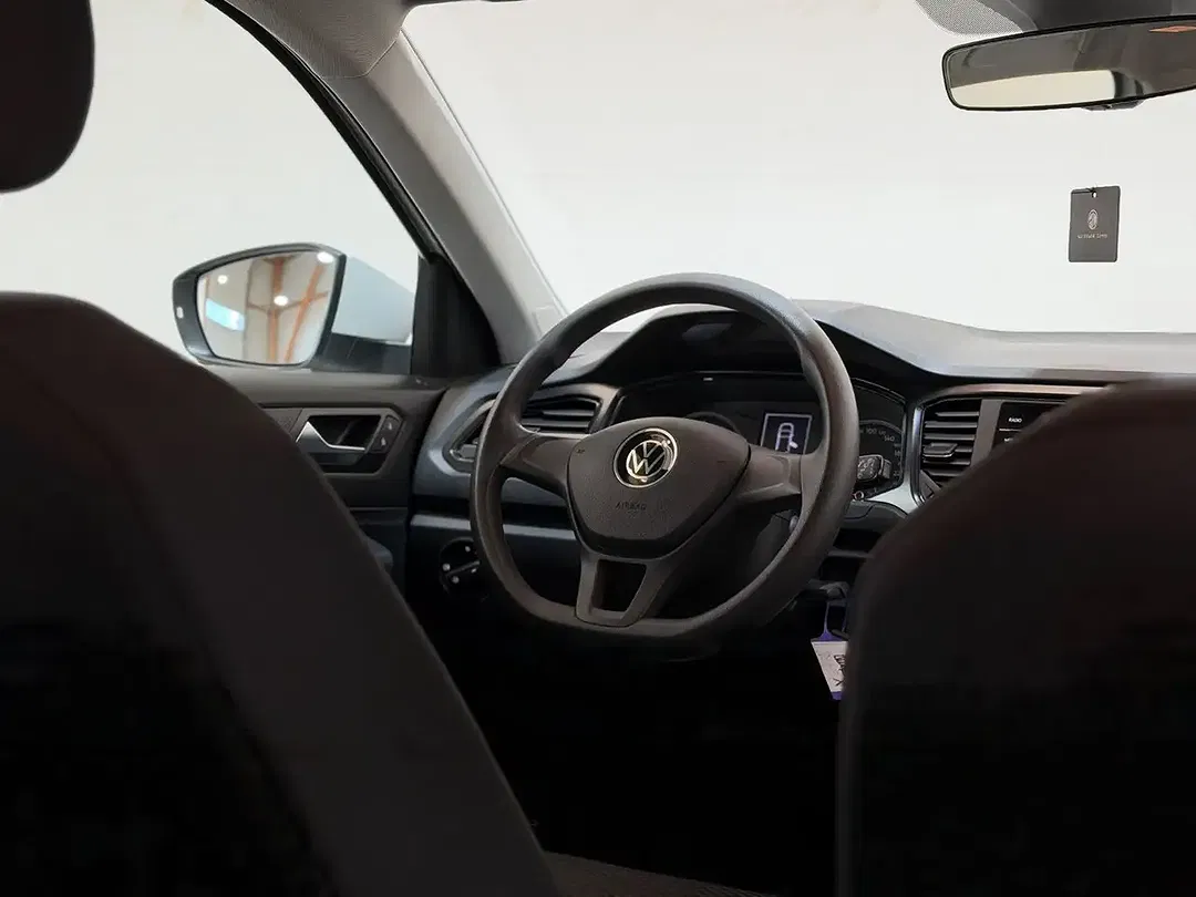 Volkswagen T-Roc - Thumbnail 12