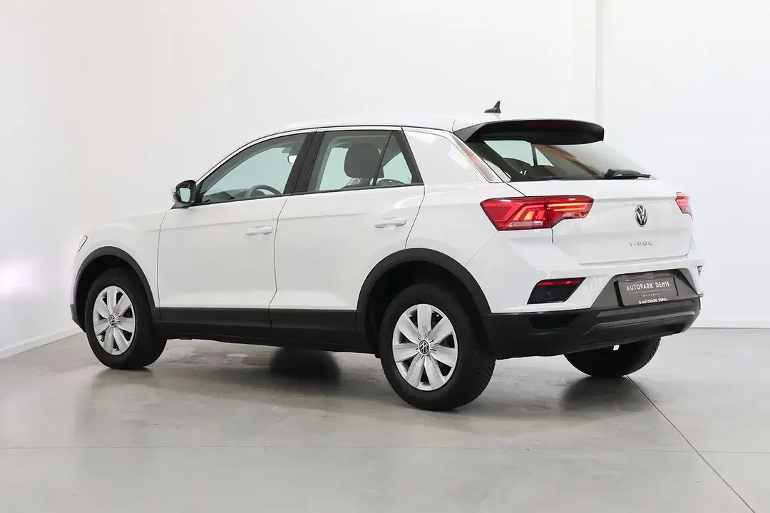 Volkswagen T-Roc - Thumbnail 5