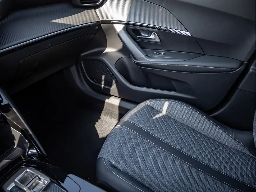 Peugeot 2008 - Thumbnail 8