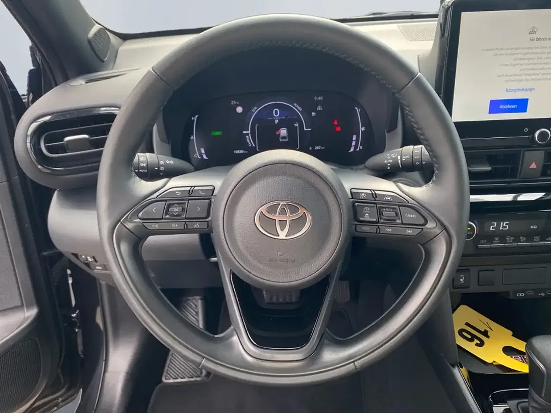 Toyota Yaris Cross - Thumbnail 10