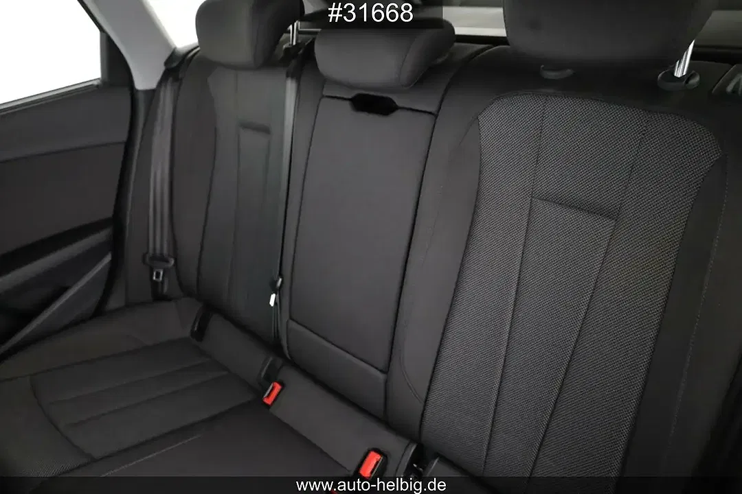Audi A4 - Thumbnail 12
