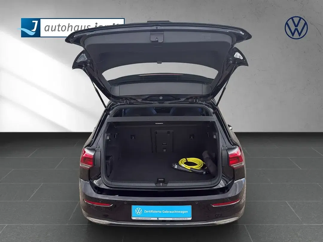 Volkswagen Golf - Thumbnail 12