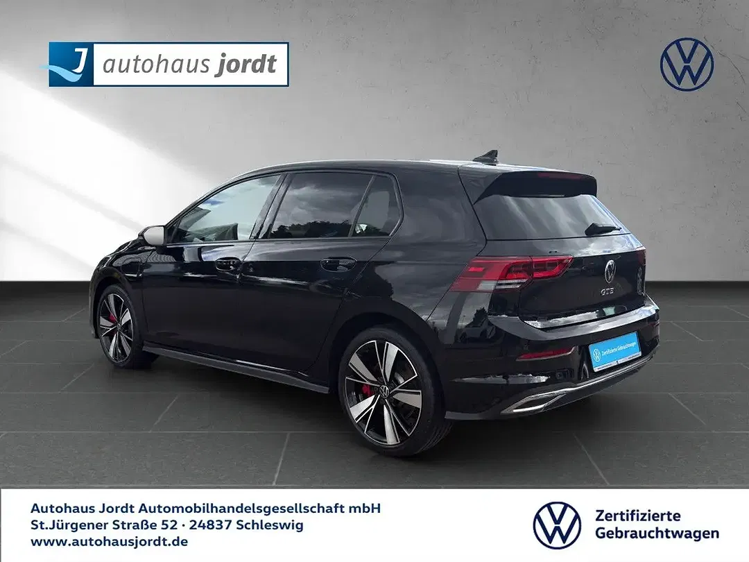 Volkswagen Golf - Thumbnail 3