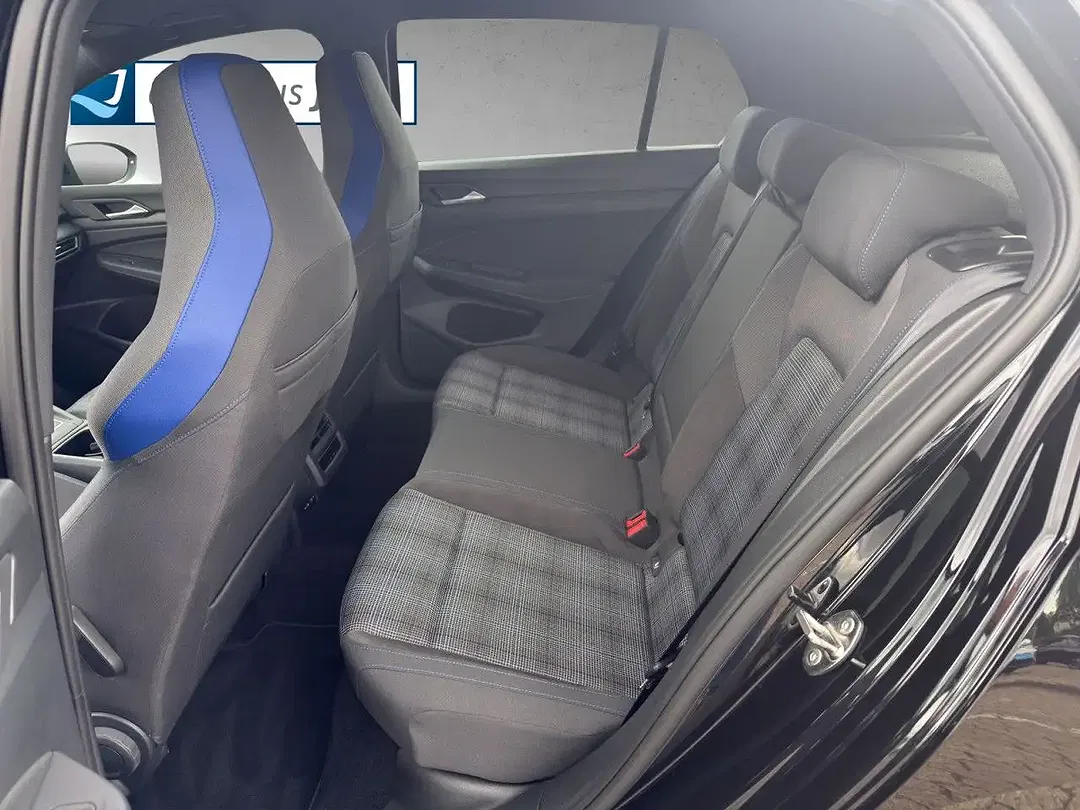 Volkswagen Golf - Thumbnail 8
