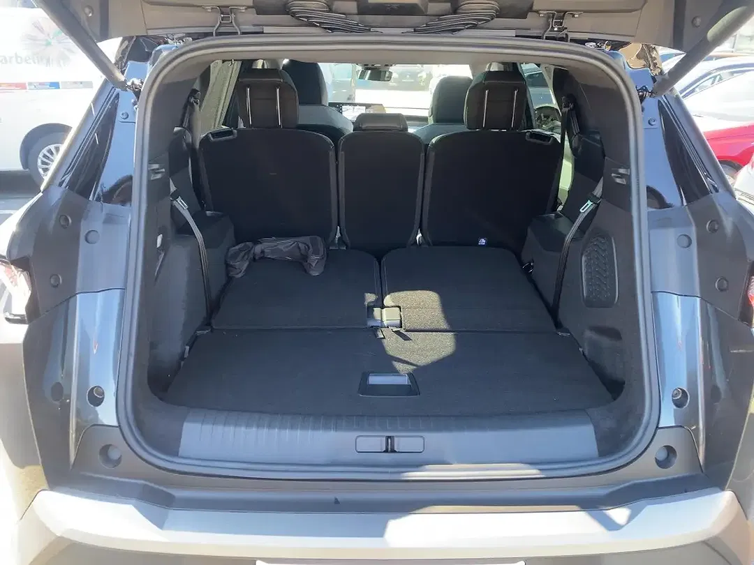Peugeot 5008 - Thumbnail 6