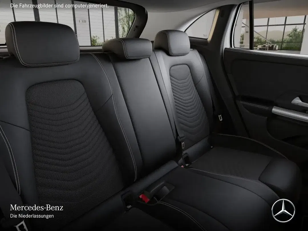 Mercedes-Benz GLA 180 - Thumbnail 12