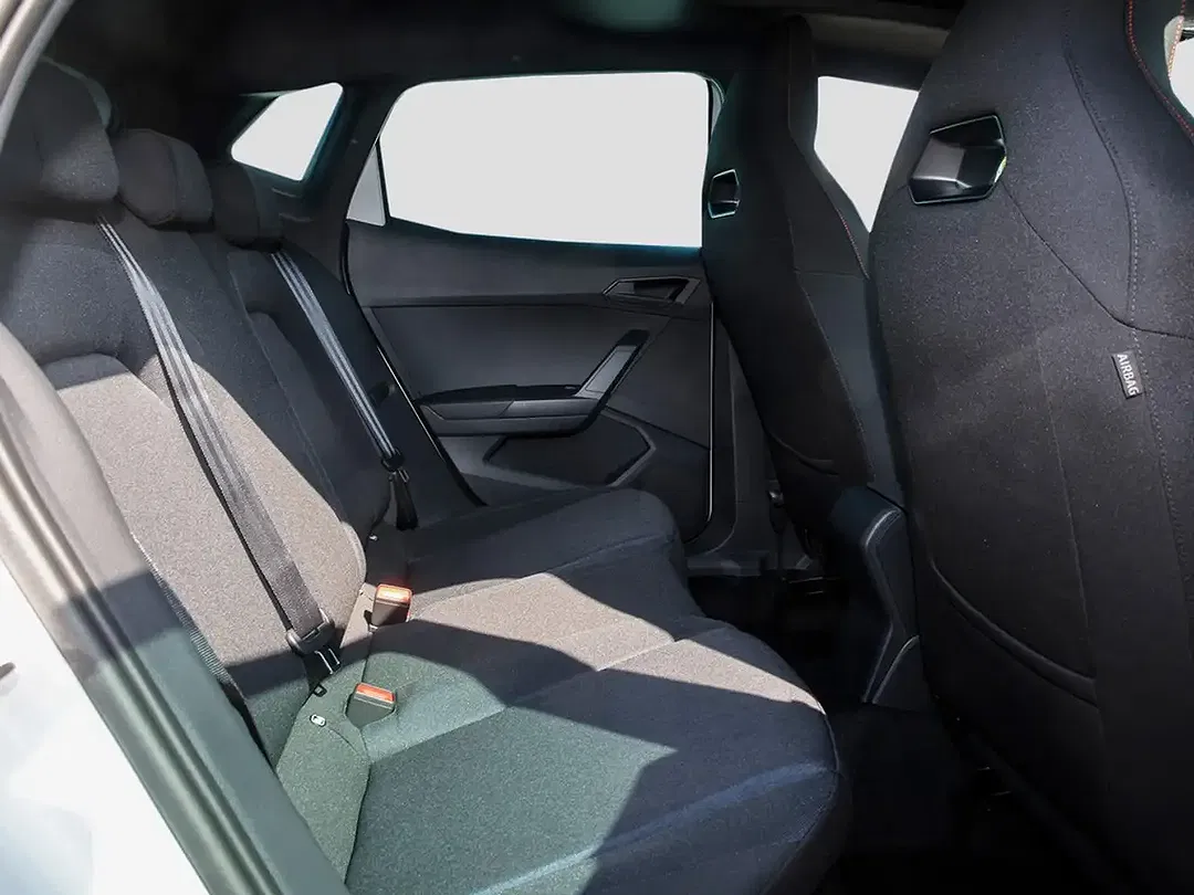 SEAT Ibiza - Thumbnail 10