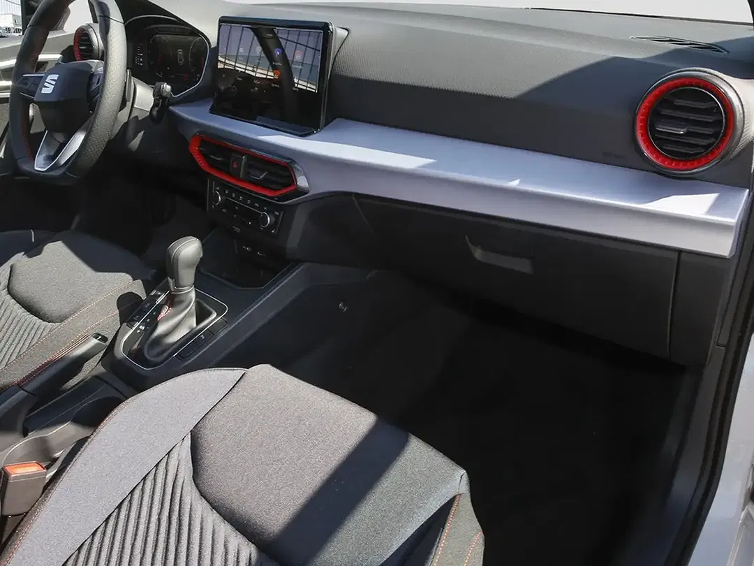 SEAT Ibiza - Thumbnail 9
