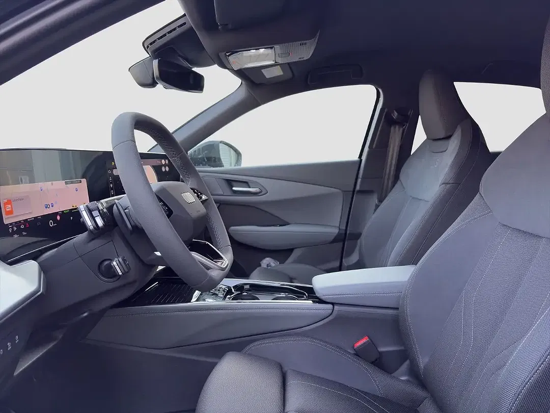 Audi Q3 - Thumbnail 9