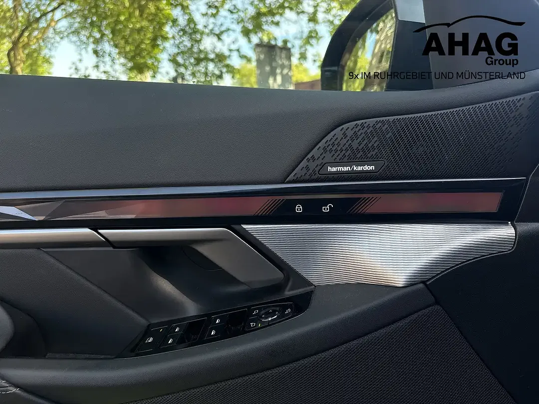 BMW 520 - Thumbnail 13