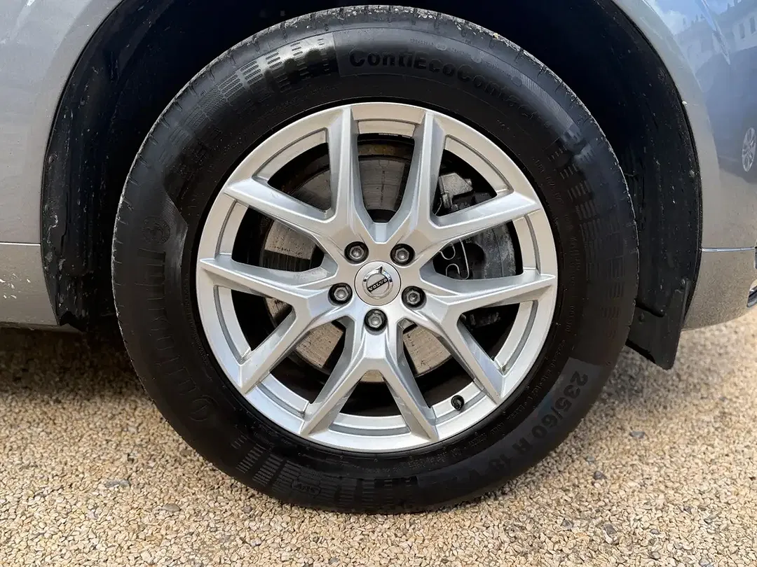 Volvo XC60 - Thumbnail 8