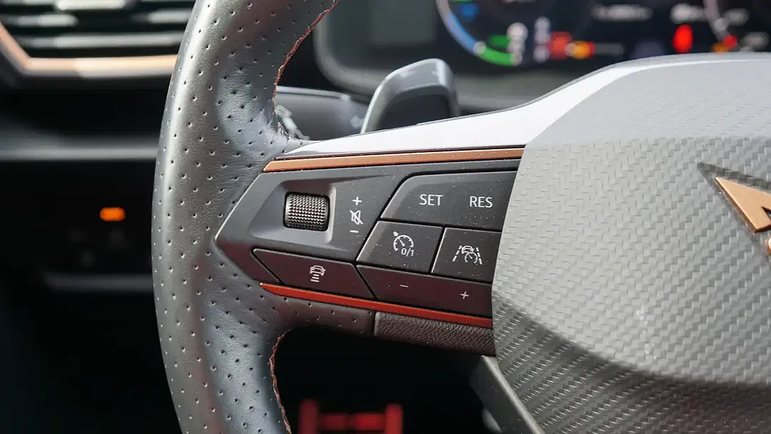 CUPRA Leon - Thumbnail 12