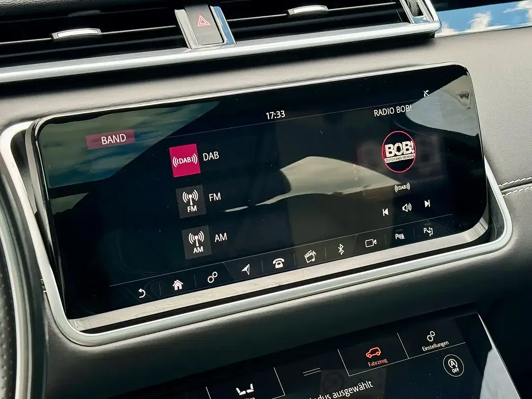 Land Rover Range Rover Velar - Thumbnail 14
