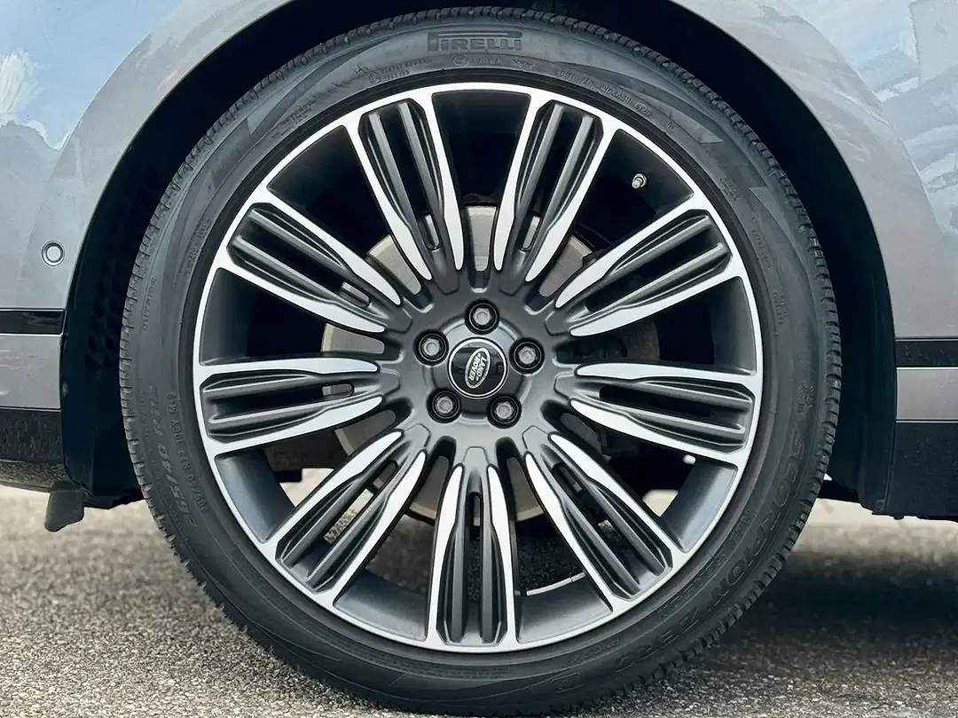 Land Rover Range Rover Velar - Thumbnail 9