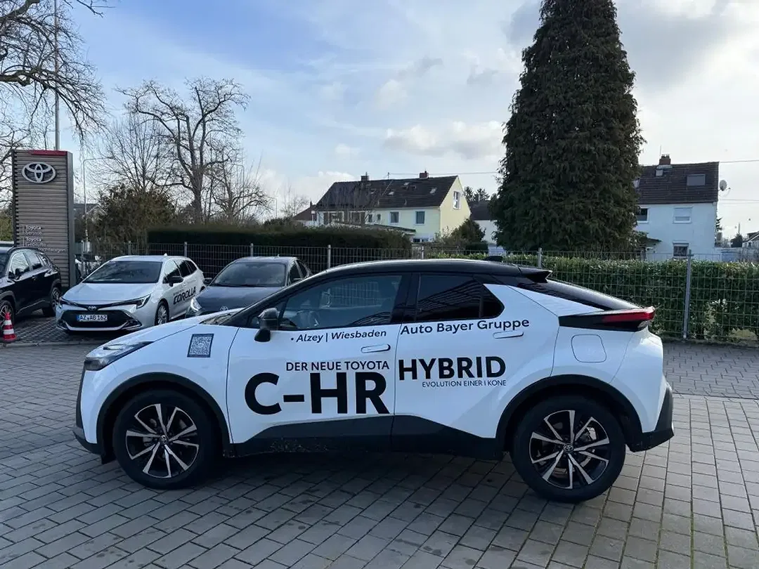 Toyota C-HR - Thumbnail 8